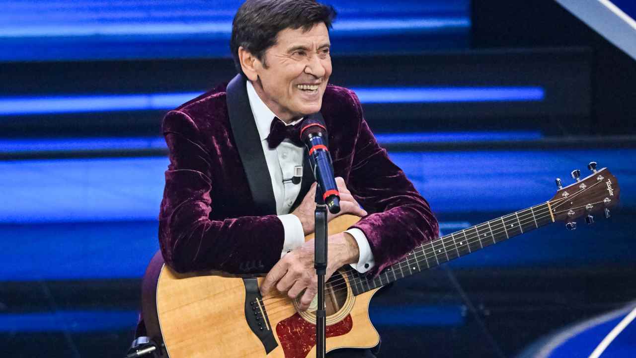 gianni morandi, ecco la sua casa in giardino 