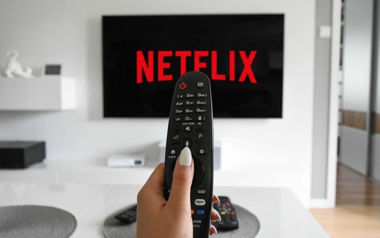 Netflix, al via lo stop degli account condivisi