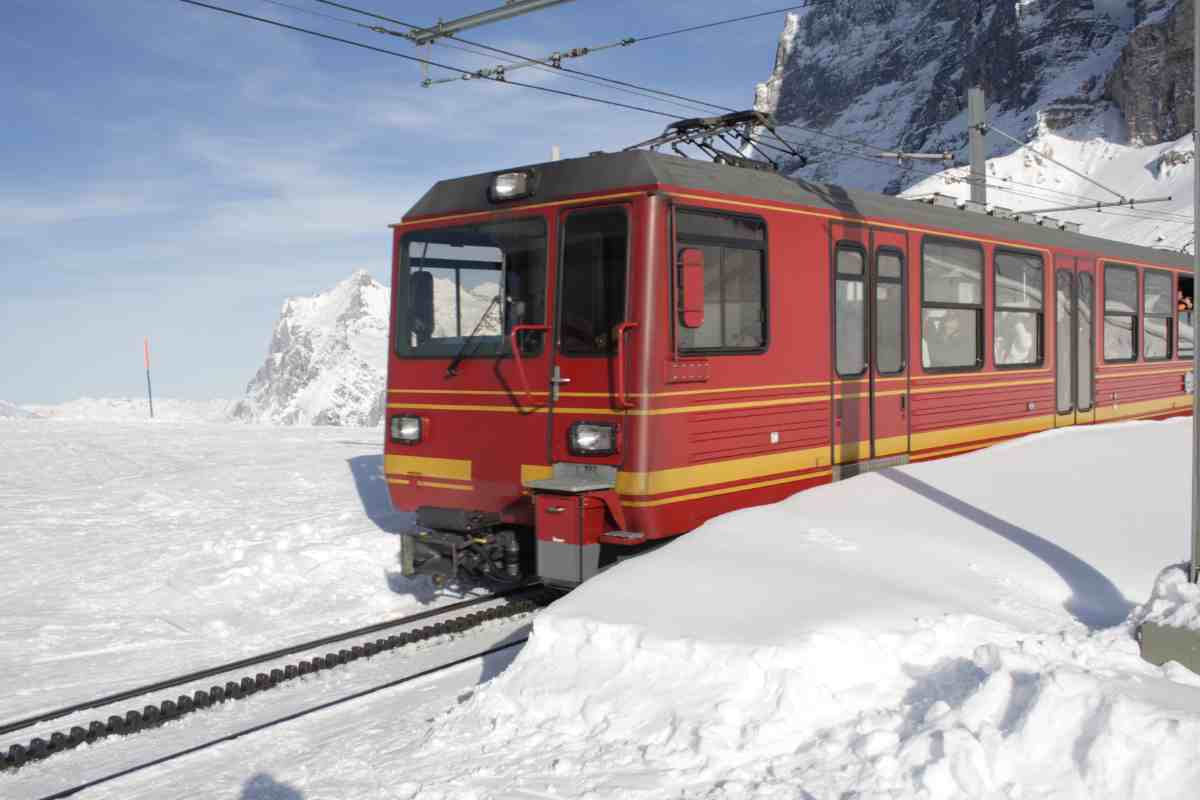 Treno neve 