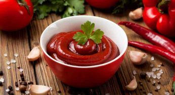 Il ketchup gli salva la vita, l’incredibile storia di un uomo fa il giro del mondo