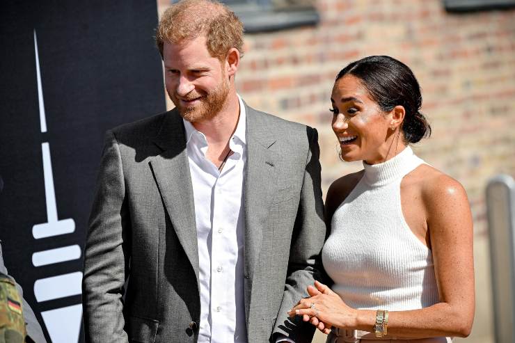 harry e meghan come hanno reagito allo sfratto la verità