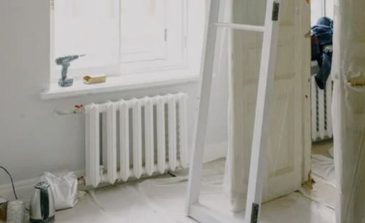 Come ridurre l'uso dei caloriferi: i trucchi per finestre e tapparelle